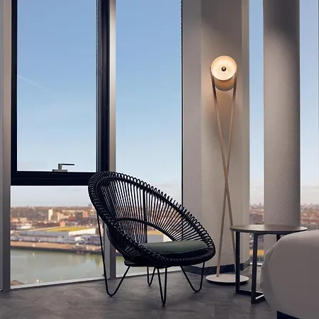 ホテル Inntel Marina 4*