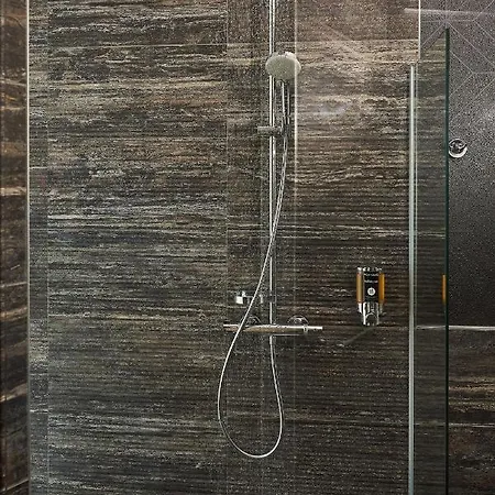 Отель Inntel Marina 4*